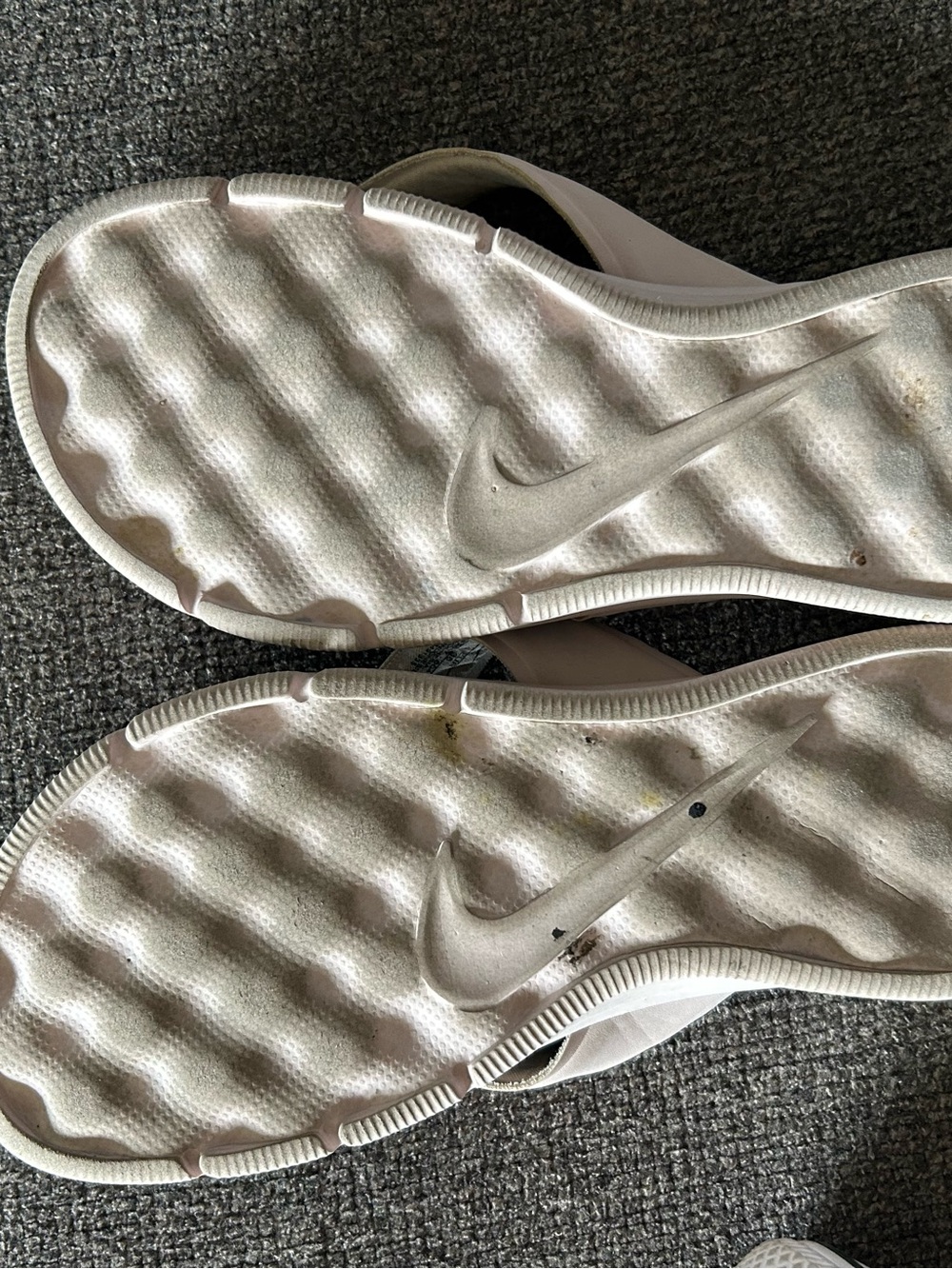 Nike Women's Beige and Gray Cushioned Thong Sandals - Picture 3 of 3